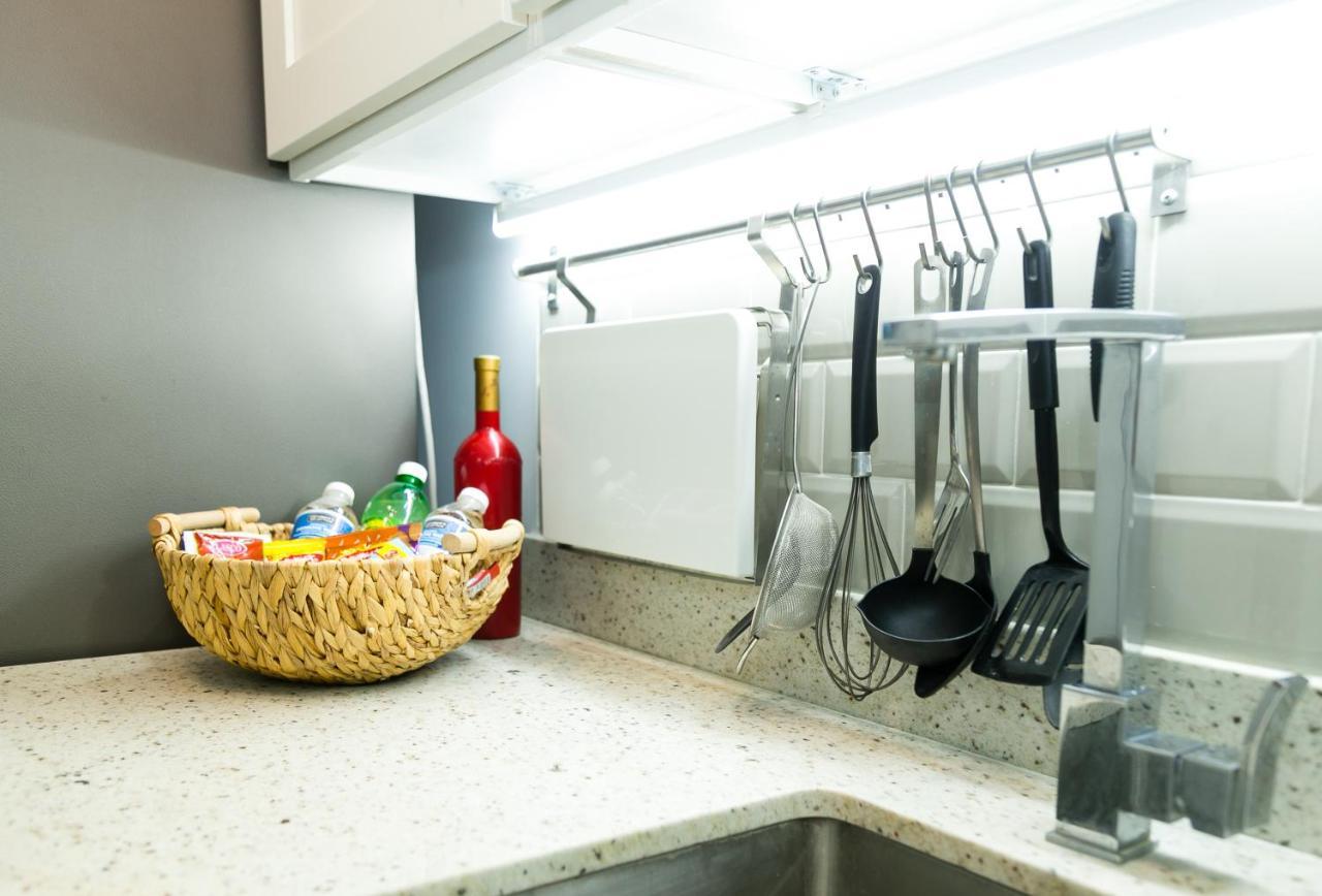 Choose To Be Happy At Seymour # 9 And #16 - Studio Apartments Кингстон Экстерьер фото