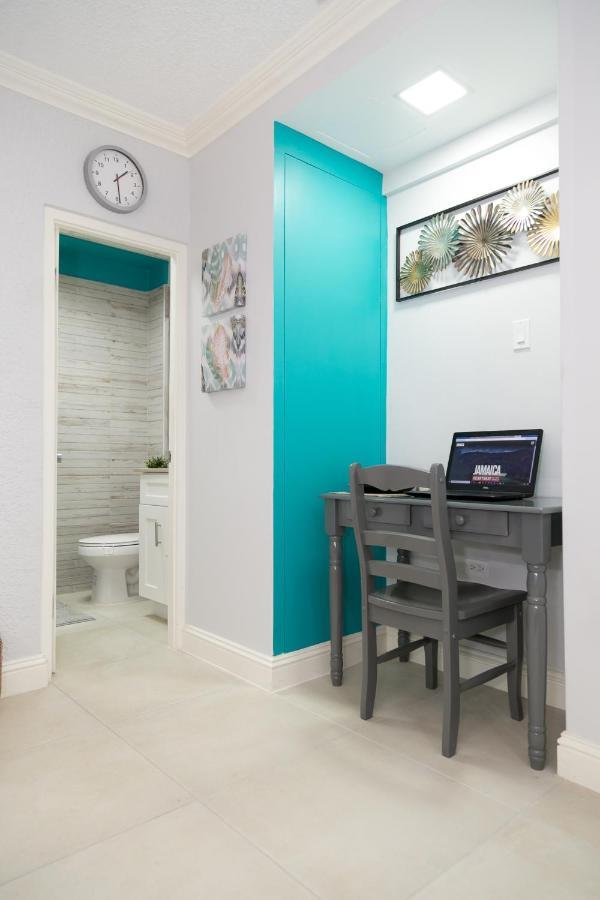 Choose To Be Happy At Seymour # 9 And #16 - Studio Apartments Кингстон Экстерьер фото